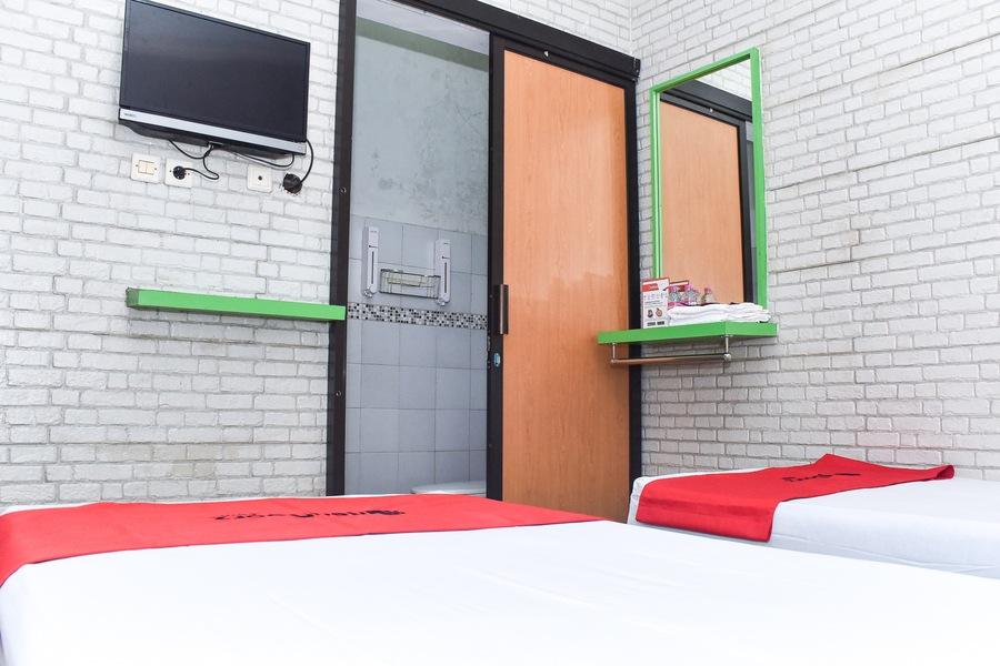 Reddoorz Near Hartono Mall Kejayan Dış mekan fotoğraf