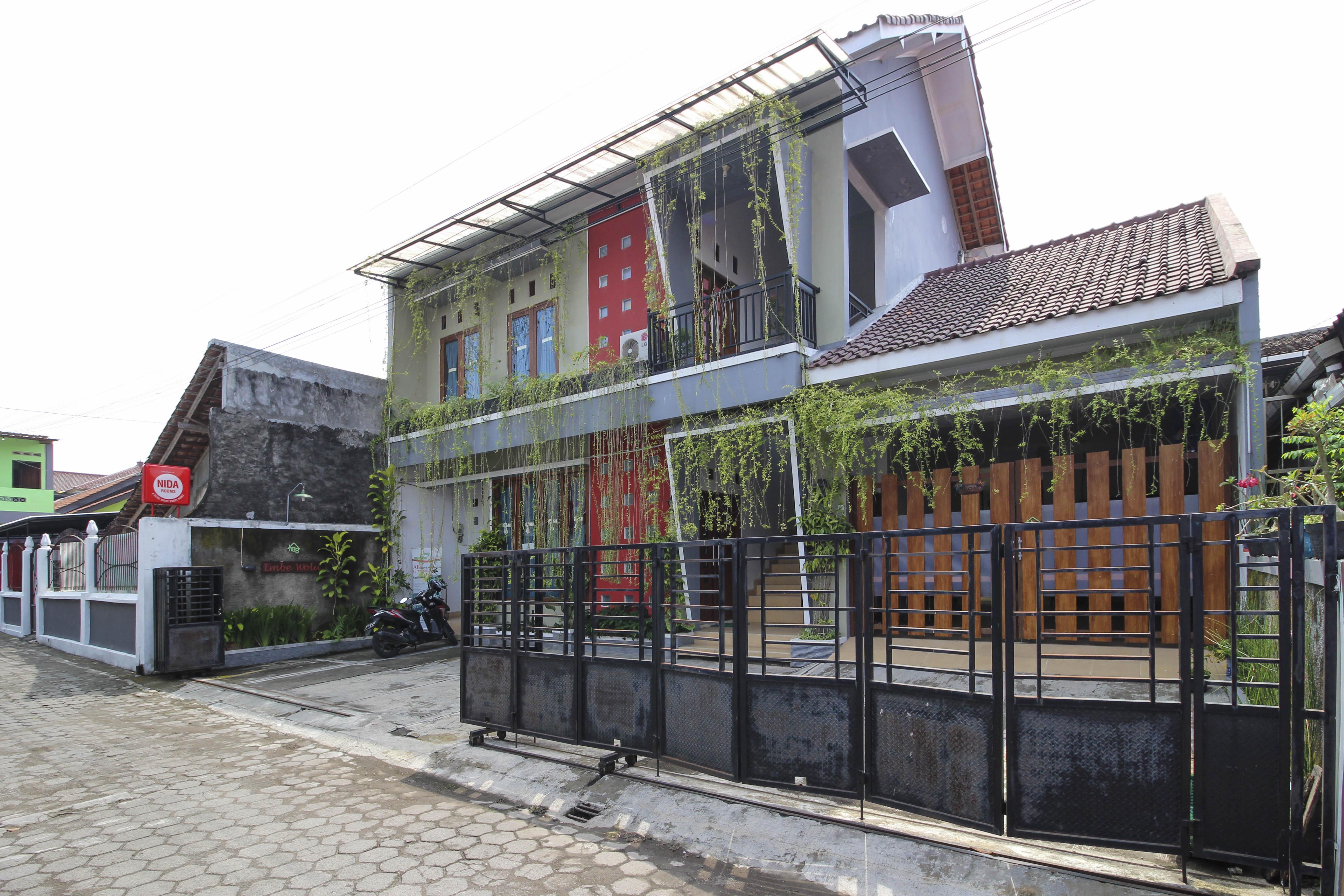 Reddoorz Near Hartono Mall Kejayan Dış mekan fotoğraf