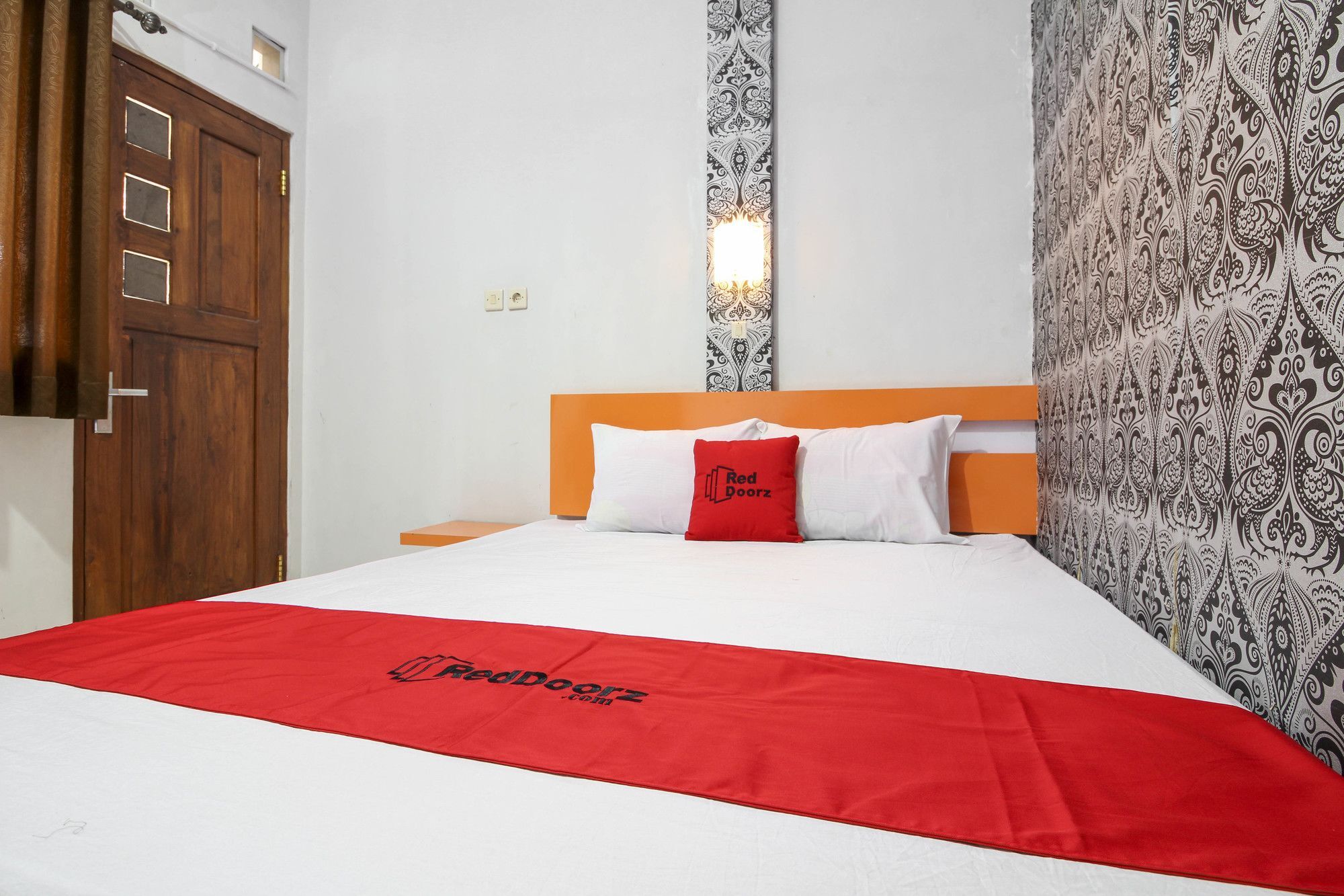 Reddoorz Near Hartono Mall Kejayan Dış mekan fotoğraf